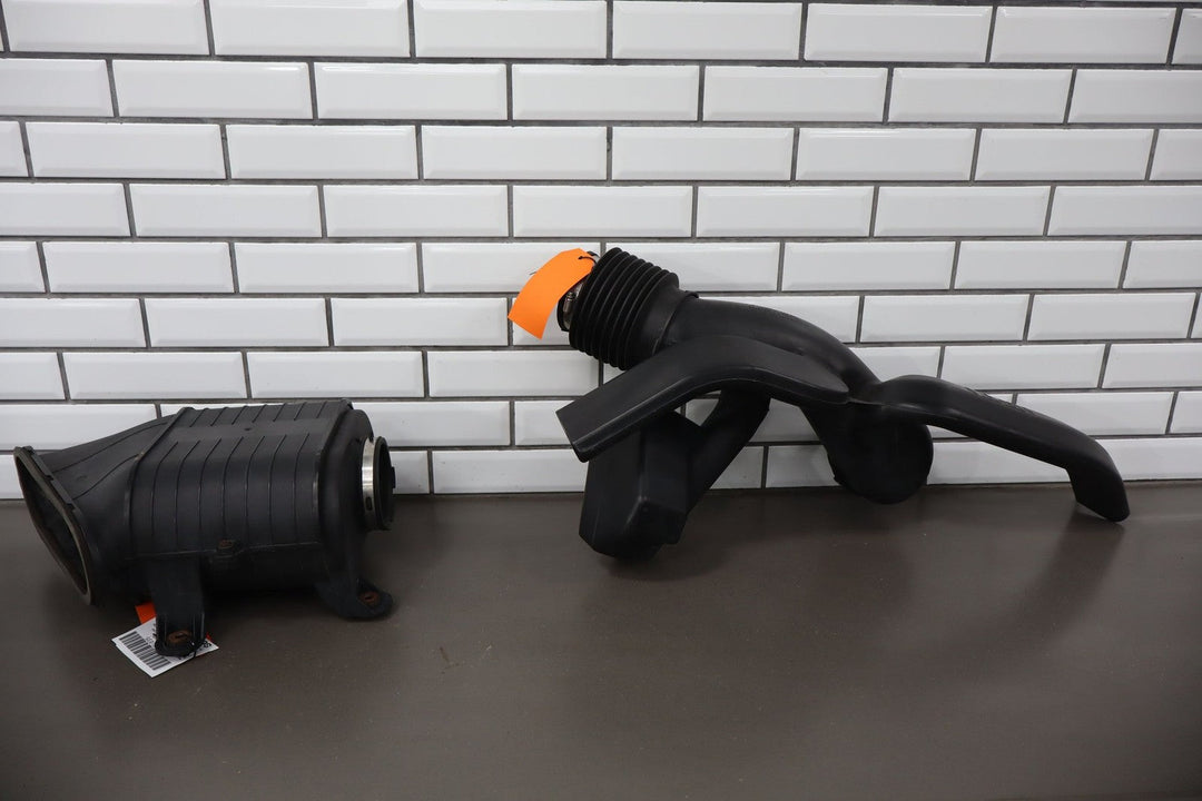 2003 - 2009 Hummer H2 - Air Cleaner With Intake Tube 19153610