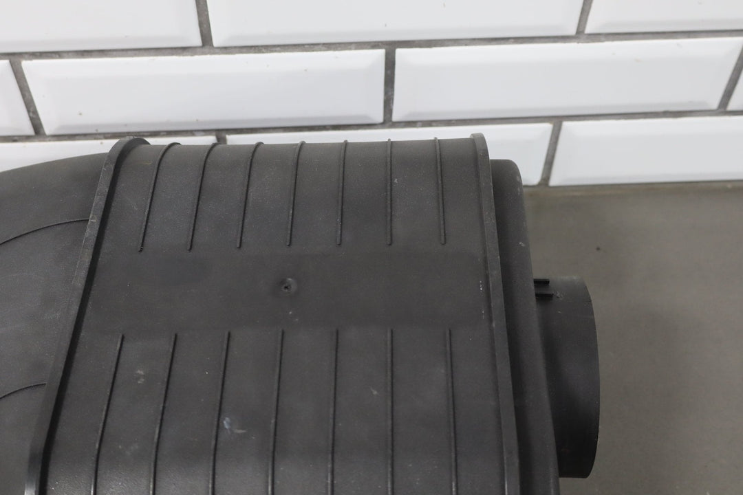 2003 - 2009 Hummer H2 - Air Cleaner With Intake Tube 19153610