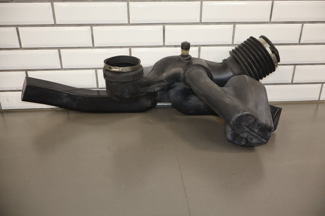 2003 - 2009 Hummer H2 - Air Cleaner With Intake Tube 19153610