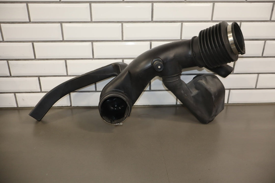 2003 - 2009 Hummer H2 - Air Cleaner With Intake Tube 19153610