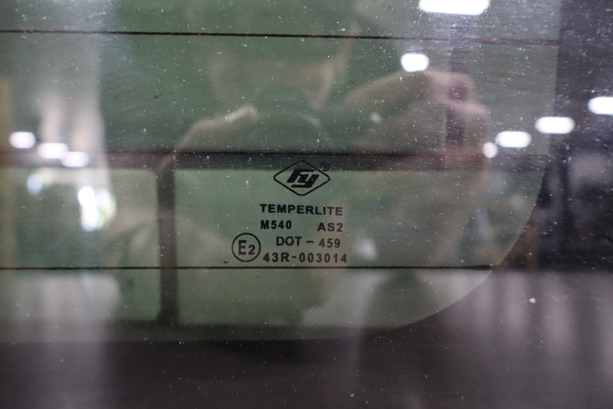 2003-2009 Hummer H2 Back Window 15772337 OEM