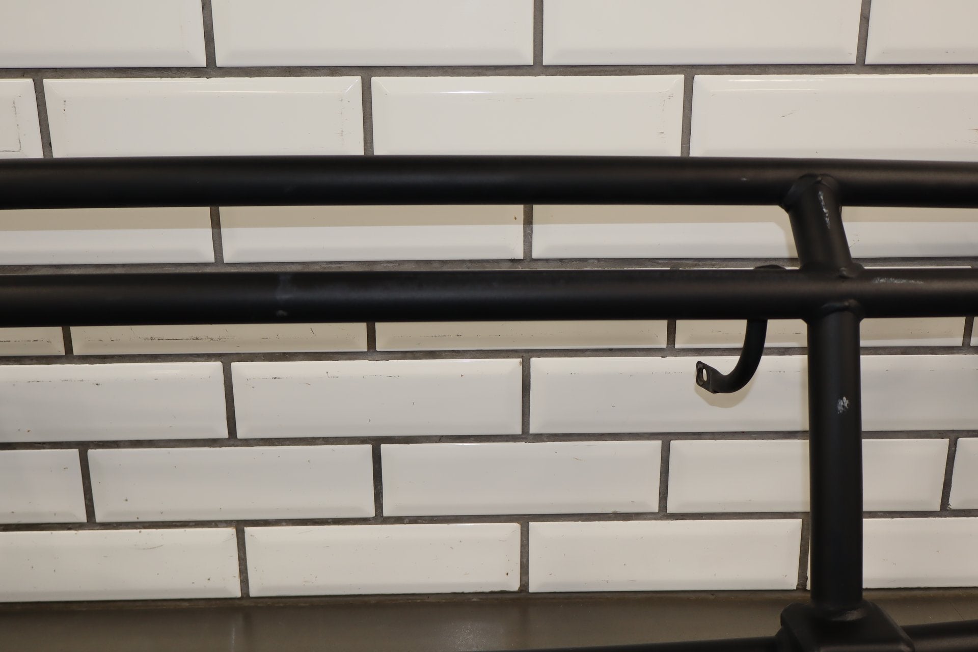 2003-2009 Hummer H2 - Bumper Brush Guard (Black Finish)