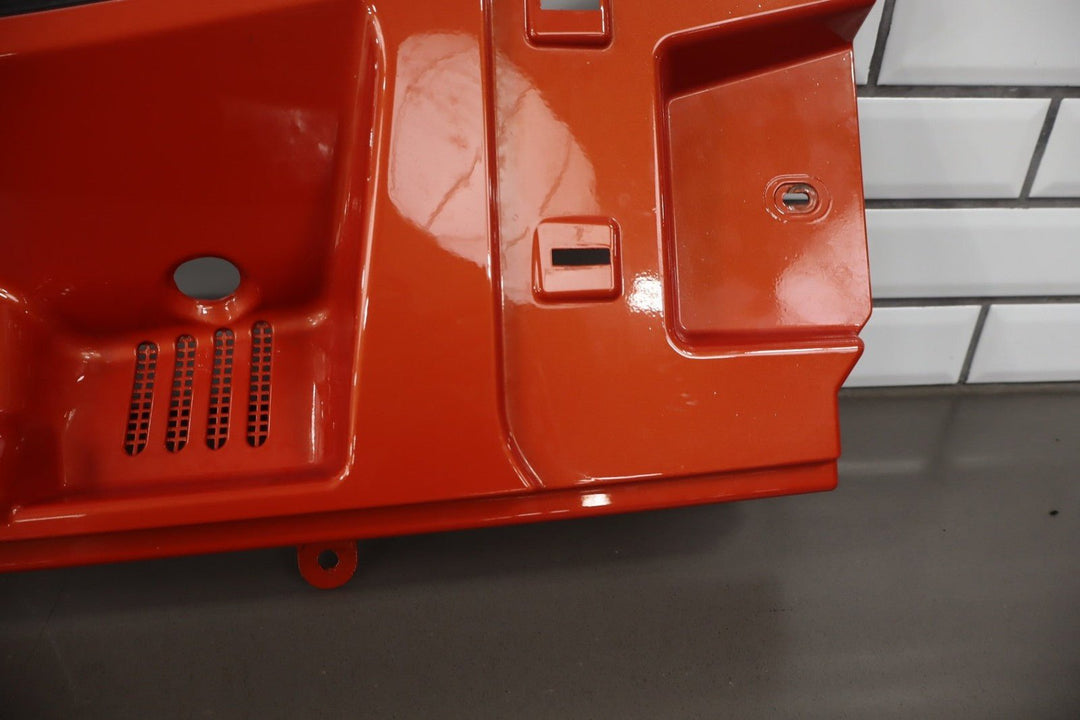 2003 - 2009 Hummer H2 - Center Cowl Vent Panel Inferno Orange 28 19256401