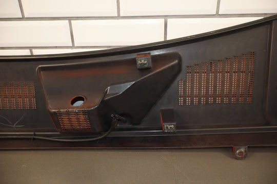 2003 - 2009 Hummer H2 - Center Cowl Vent Panel Inferno Orange 28 19256401