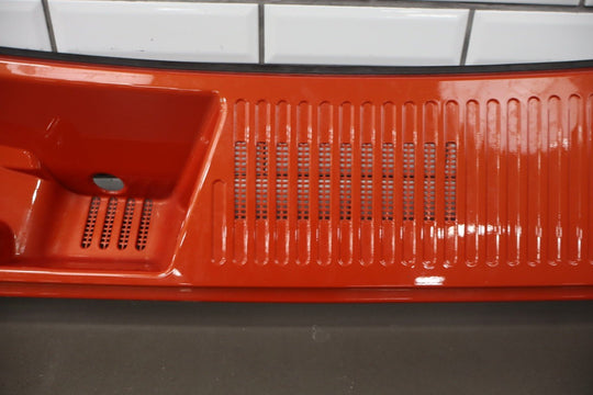 2003 - 2009 Hummer H2 Center Cowl Vent Panel *Inferno Orange 28* 19256401