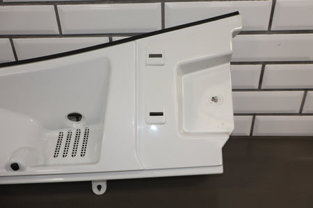 2003-2009 Hummer H2- Center Cowl Vent Panel Olympic White 50 19256401