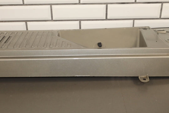 2003 - 2009 Hummer H2 - Center Cowl Vent Panel Pewter 11 19256401