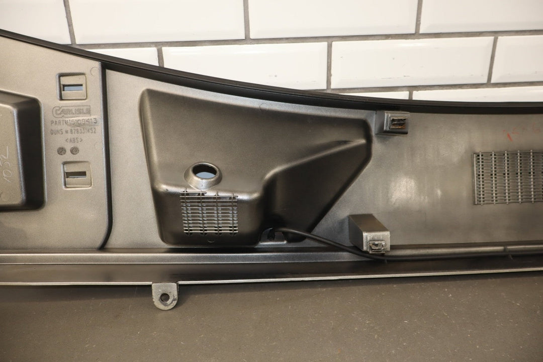 2003 - 2009 Hummer H2 - Center Cowl Vent Panel Pewter 11 19256401
