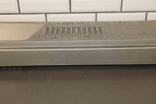 2003 - 2009 Hummer H2 - Center Cowl Vent Panel Pewter 11 19256401