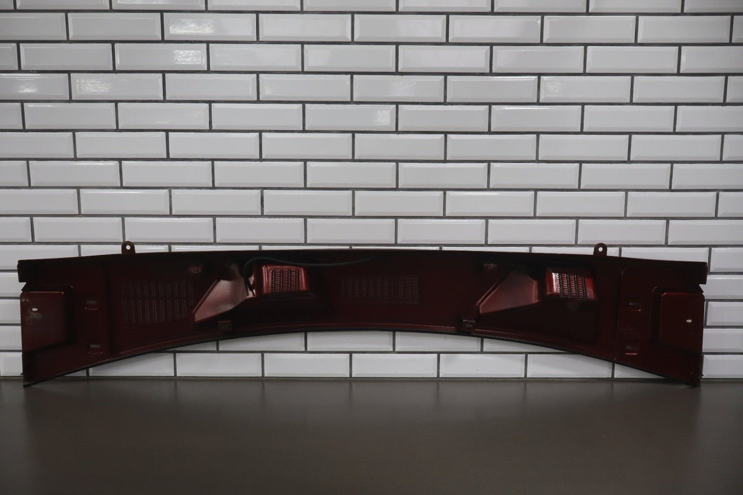 2003 - 2009 Hummer H2 - Center Cowl Vent Panel Red Metallic 72 19256401