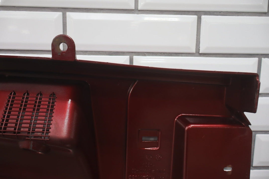 2003 - 2009 Hummer H2 Center Cowl Vent Panel *Red Metallic 72* 19256401