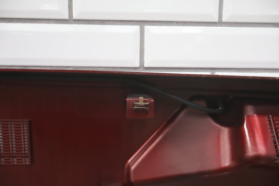 2003 - 2009 Hummer H2 - Center Cowl Vent Panel Red Metallic 72 19256401