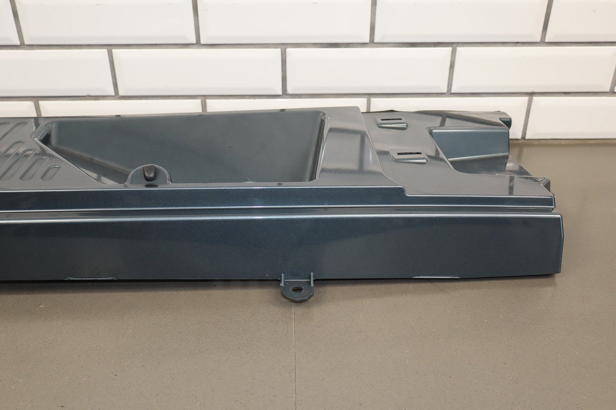 2003-2009 Hummer H2 - Center Cowl Vent Panel Stealth Gray 46 19256401