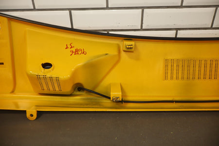 2003-2009 Hummer H2- Center Cowl Vent Panel Yellow 41 19256401