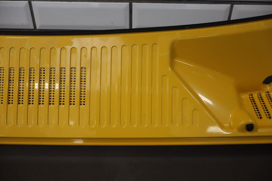 2003 - 2009 Hummer H2 Cowl Vent Panel Center Section