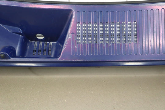 2003 - 2009 Hummer H2 Cowl Vent Panel Center Section *Repaired Tab*