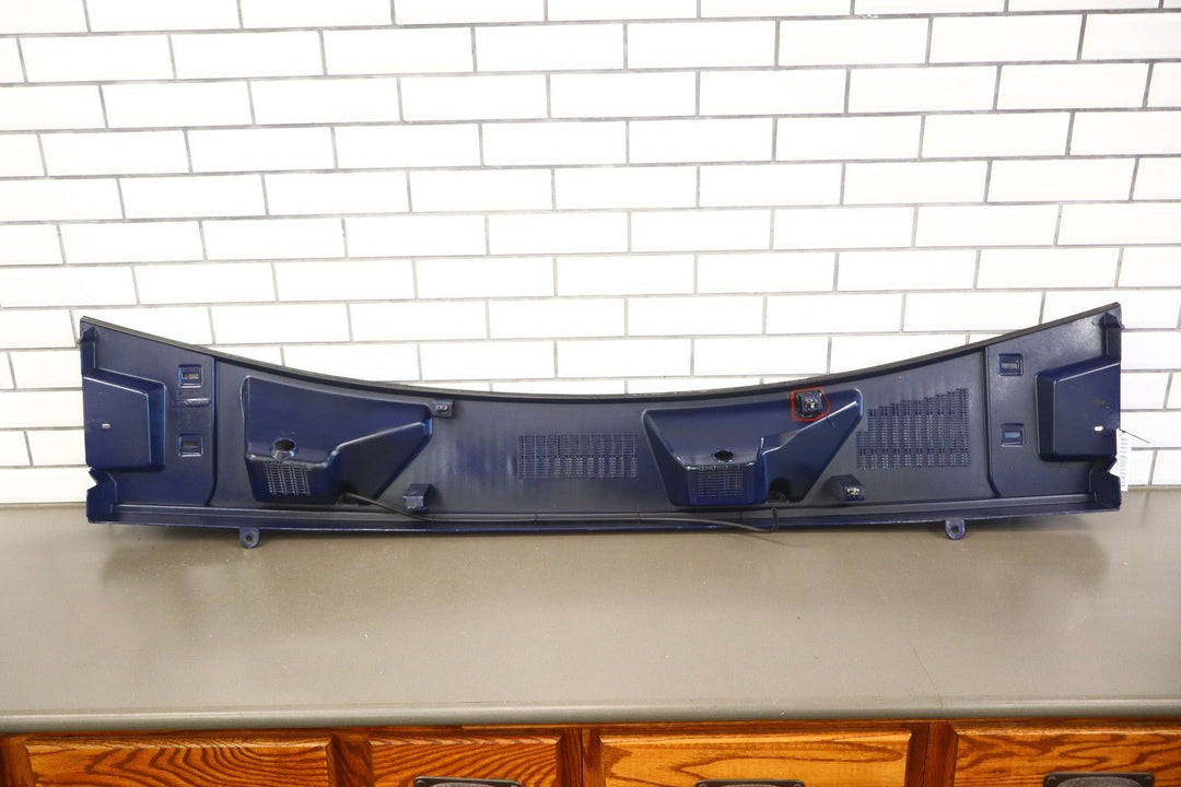 2003 - 2009 Hummer H2 Cowl Vent Panel Center Section *Repaired Tab*