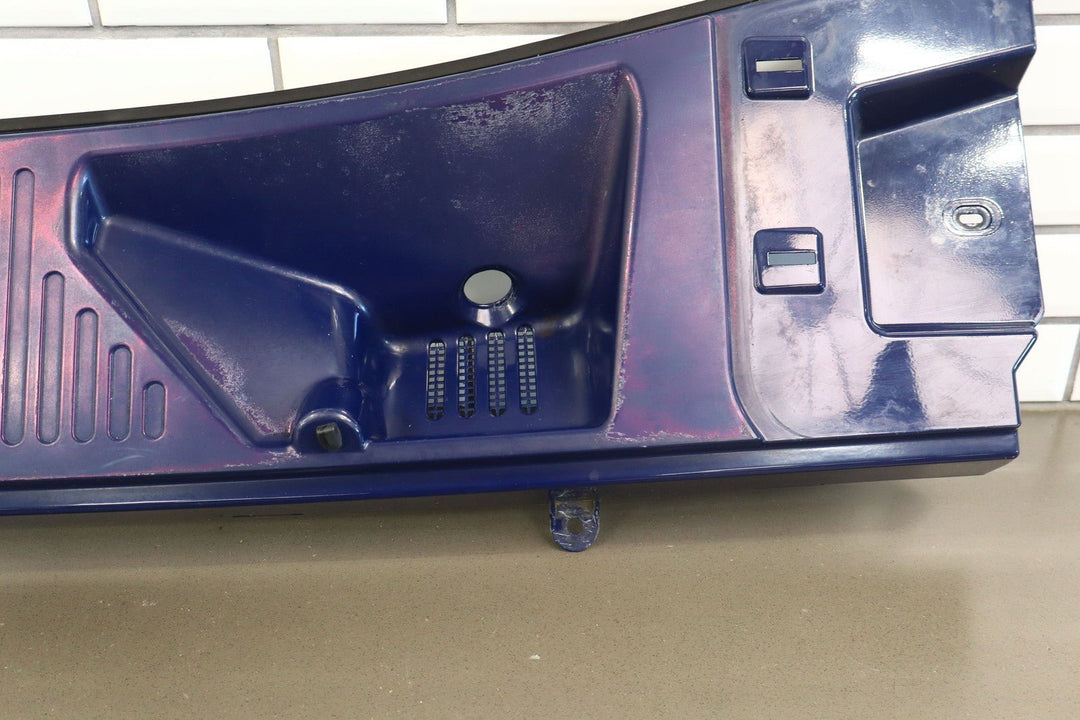 2003 - 2009 Hummer H2 Cowl Vent Panel Center Section *Repaired Tab*