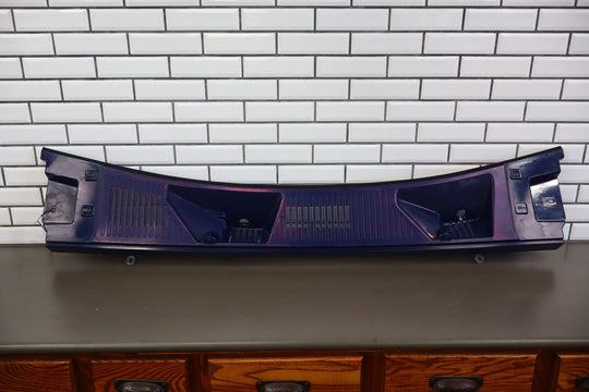 2003 - 2009 Hummer H2 Cowl Vent Panel Center Section *Repaired Tab*