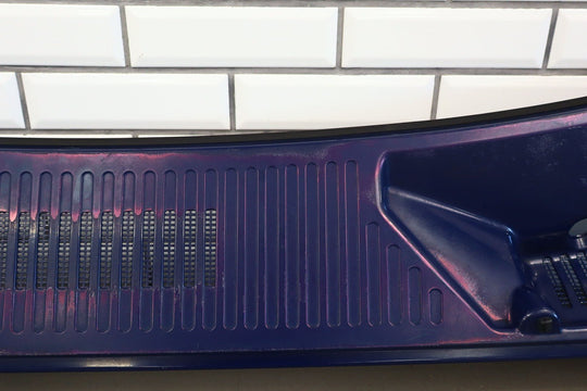 2003 - 2009 Hummer H2 Cowl Vent Panel Center Section *Repaired Tab*