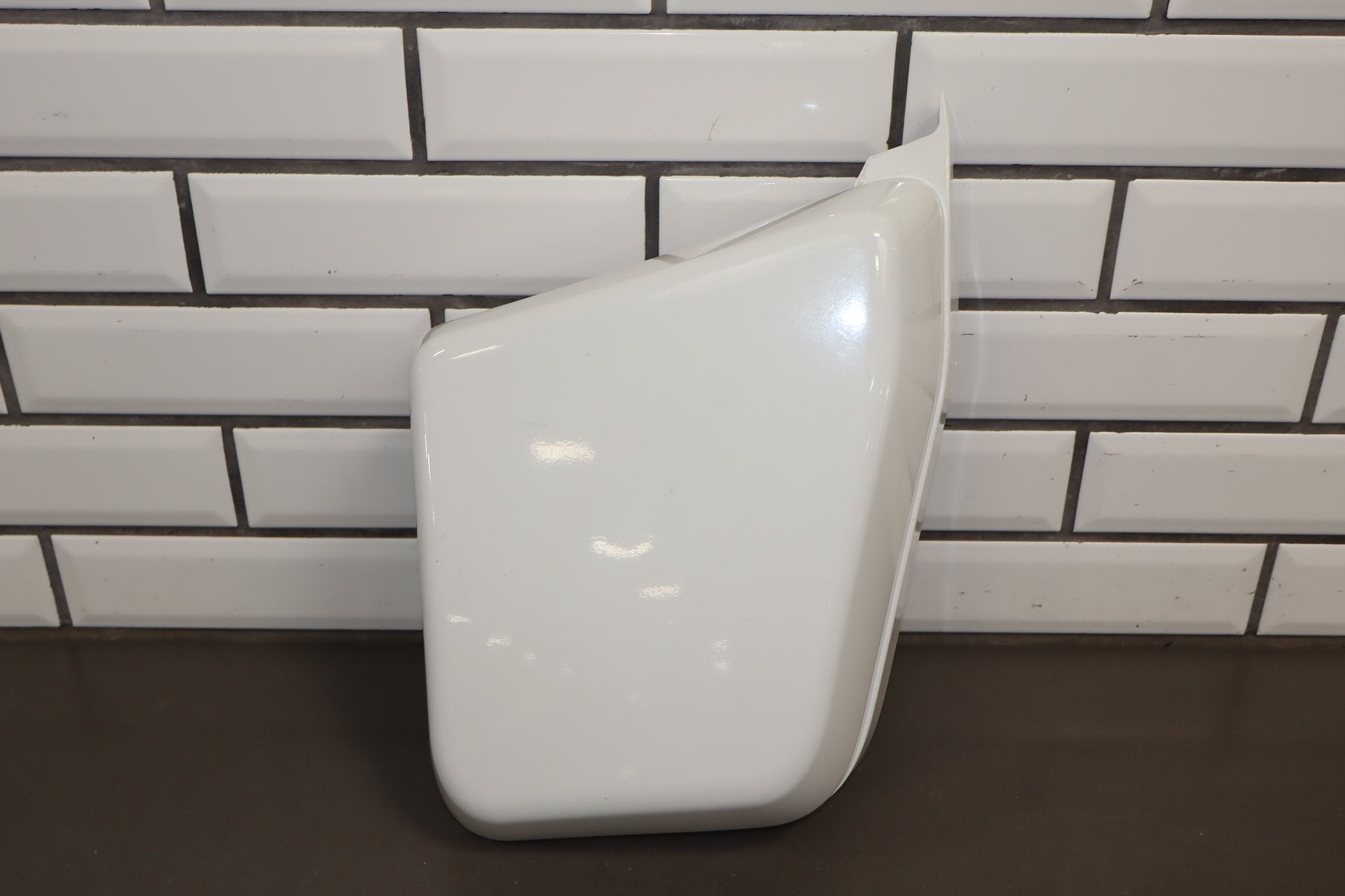 2003-2009 Hummer H2- Driver Left Cowl Vent Panel Cap Olympic White 50