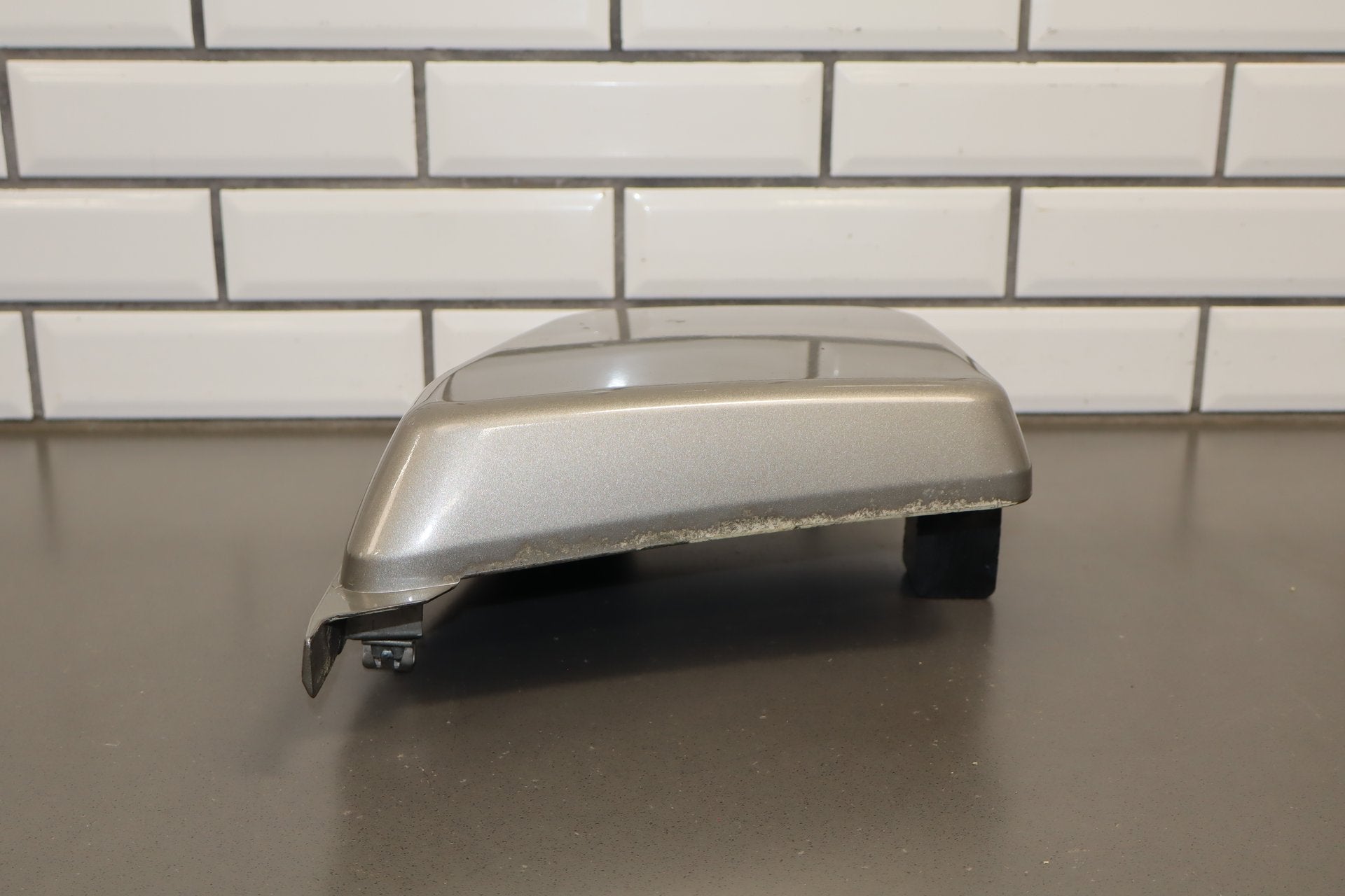 2003-2009 Hummer H2- Driver Left Cowl Vent Panel Cap Pewter 11