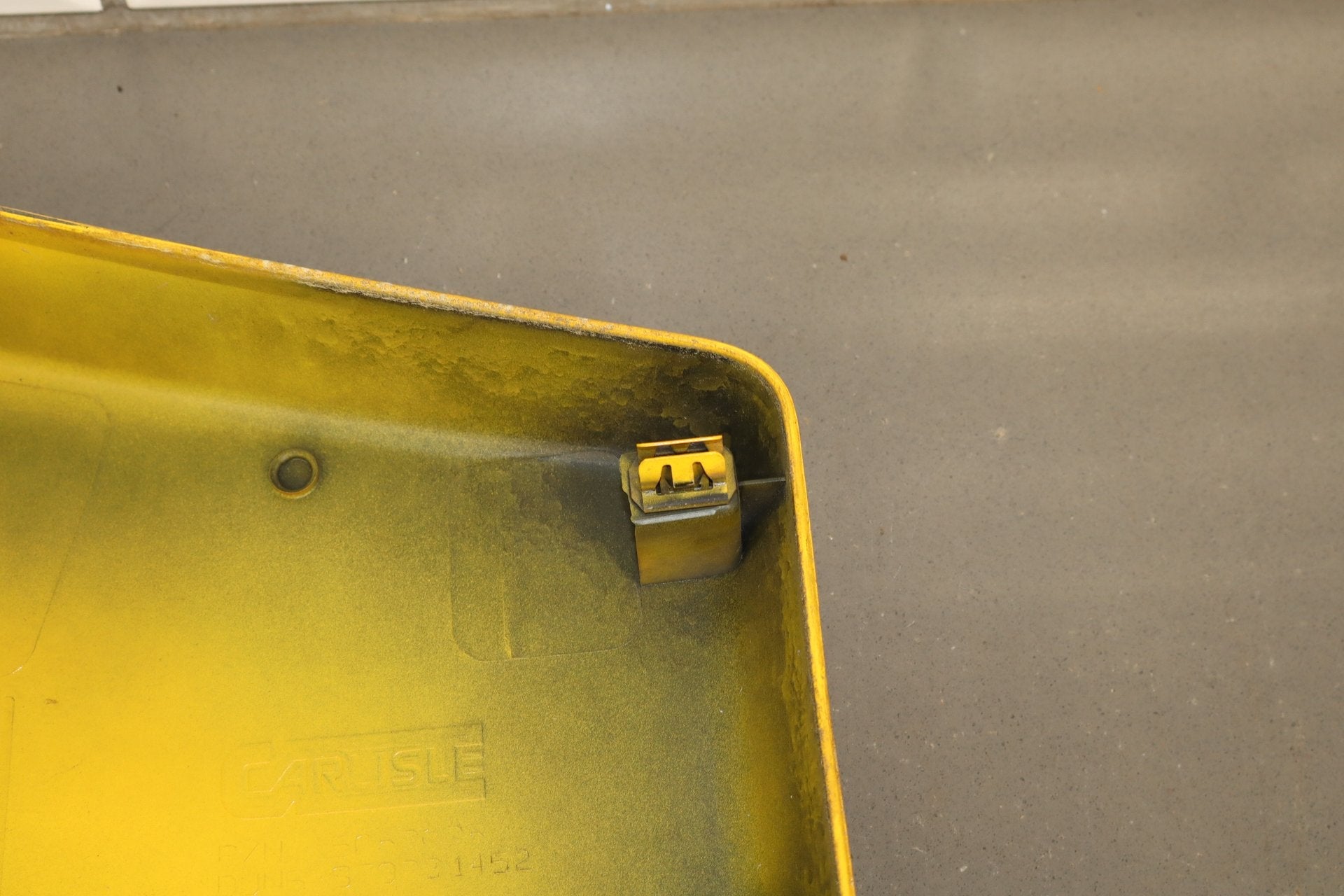2003-2009 Hummer H2- Driver Left Cowl Vent Panel Cap Yellow 43