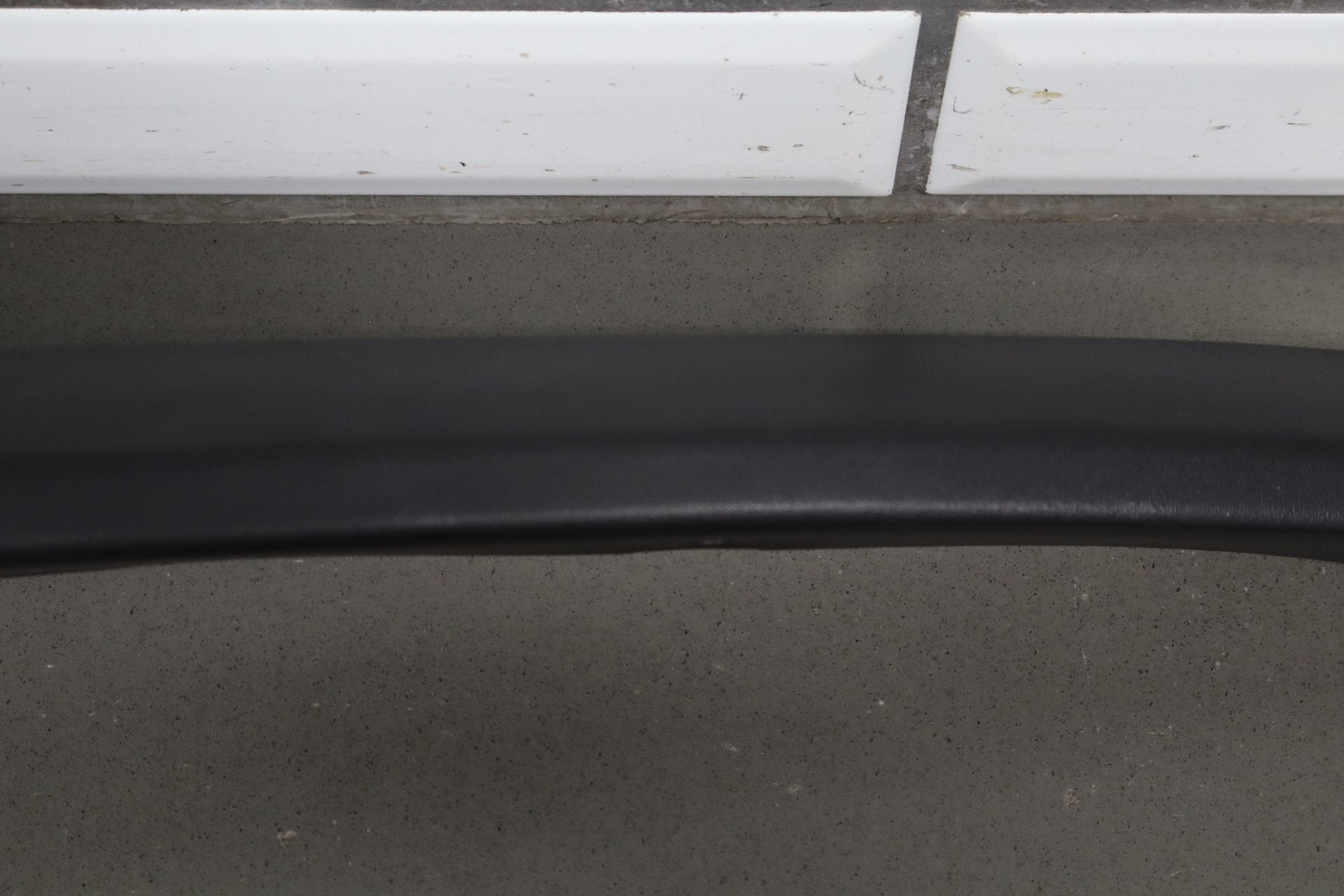 2003-2009 Hummer H2- Driver Left Textured Fender Molding 15132309