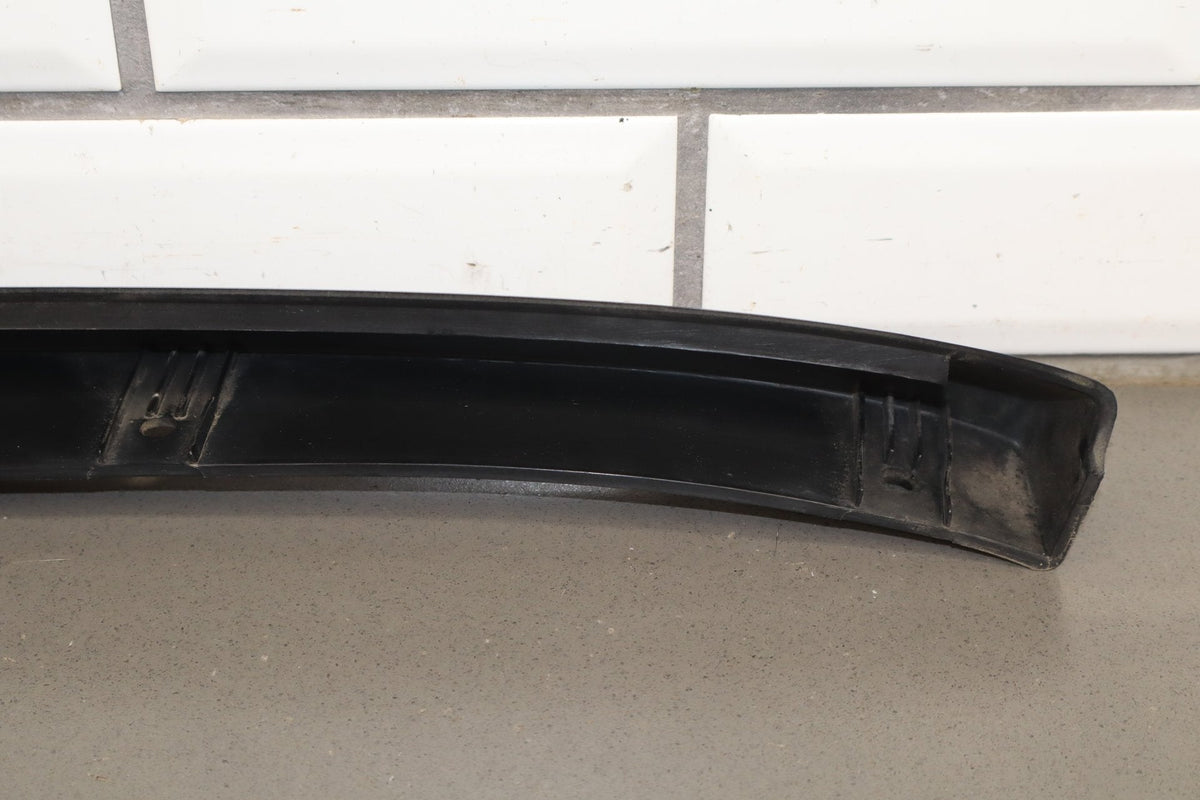 2003-2009 Hummer H2- Driver Left Textured Fender Molding 15132309