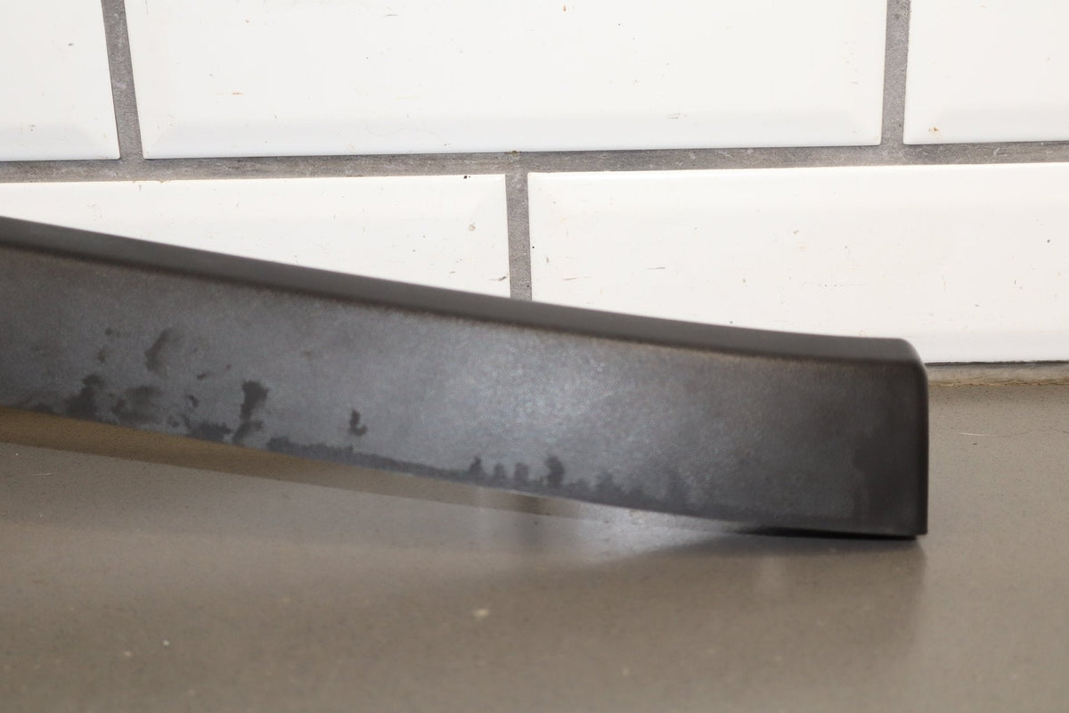 2003-2009 Hummer H2- Driver Left Textured Fender Molding 15132309