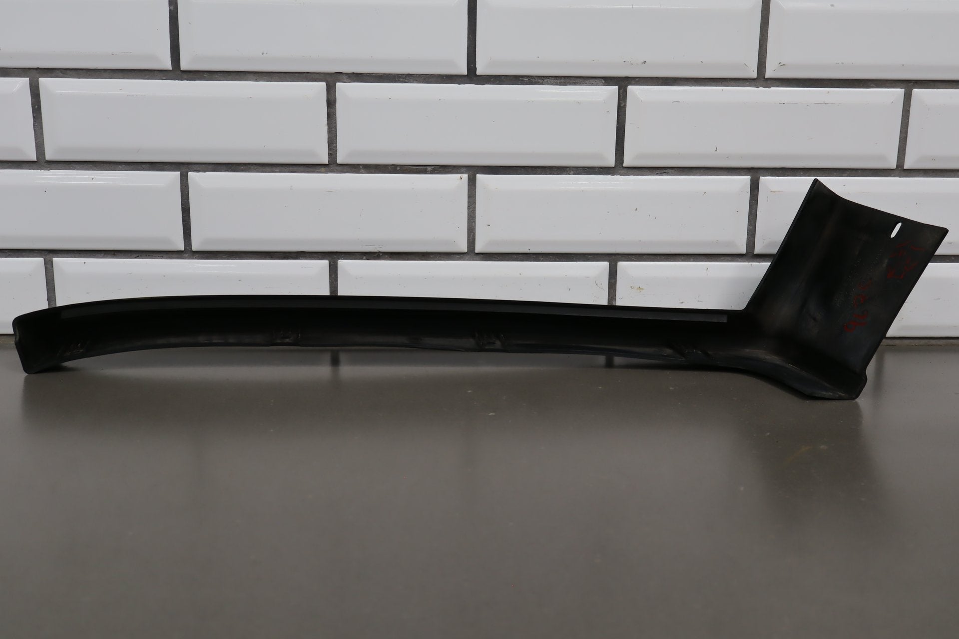 2003-2009 Hummer H2- Driver Left Textured Fender Molding 15132309