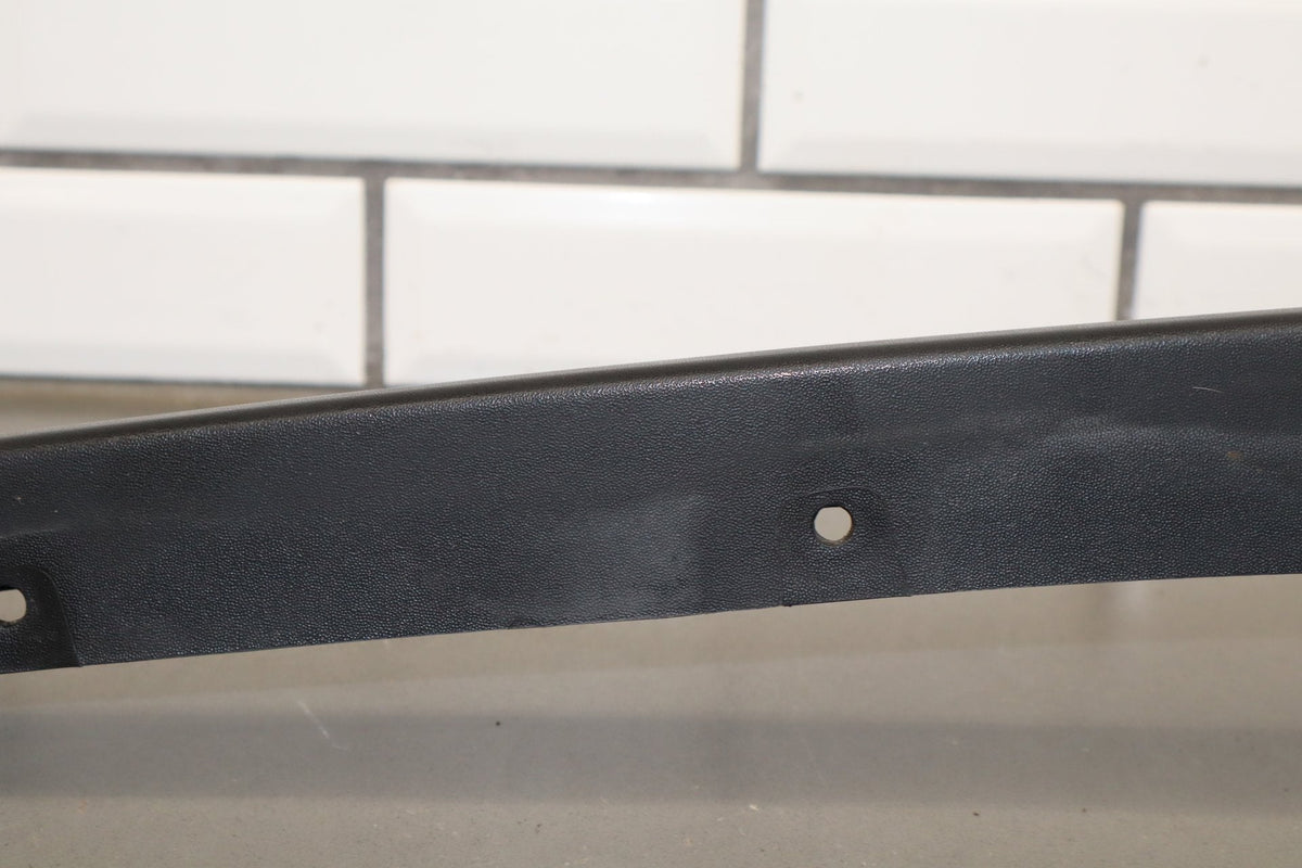 2003-2009 Hummer H2- Driver Left Textured Fender Molding 15132309