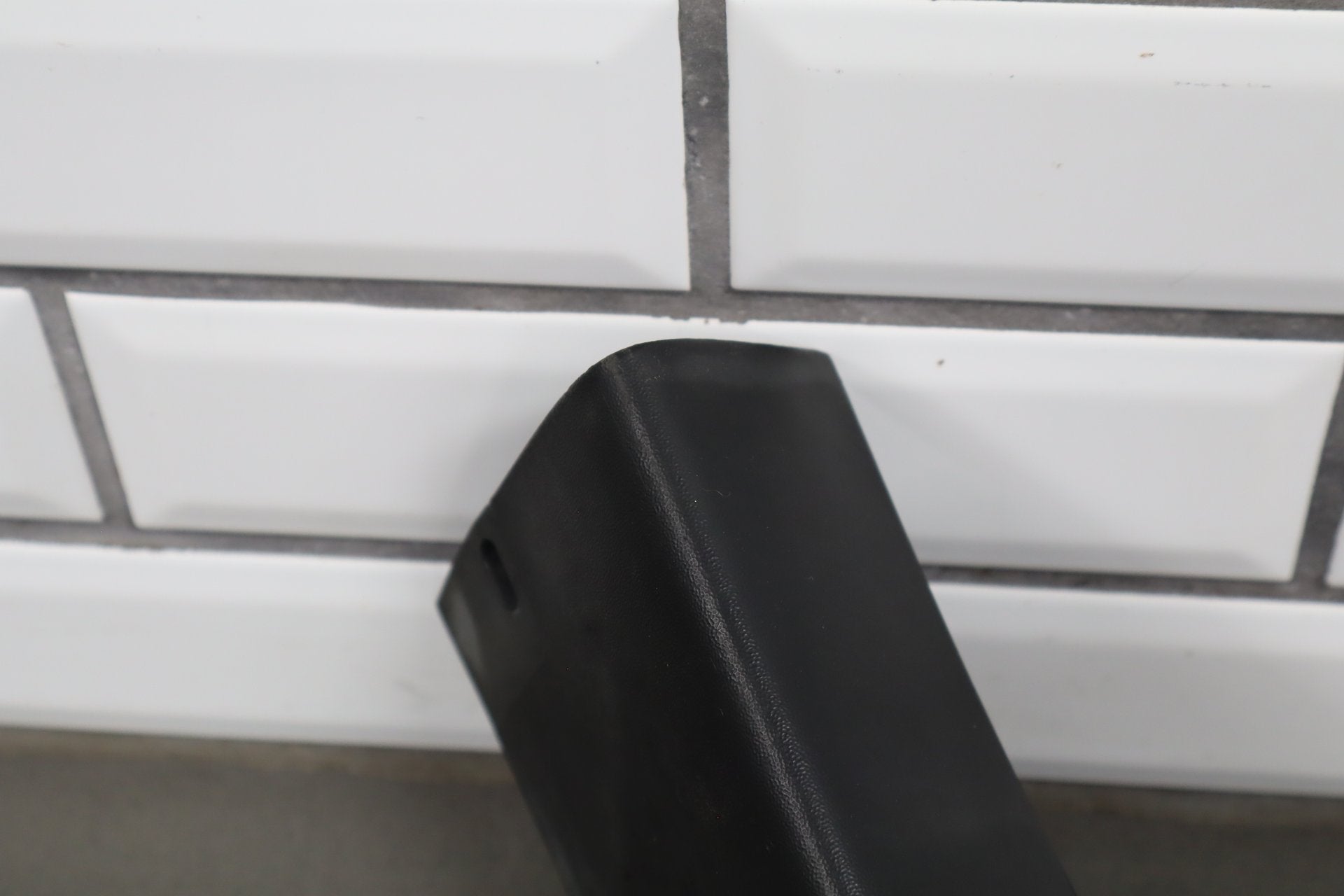 2003-2009 Hummer H2- Driver Left Textured Fender Molding 15132309