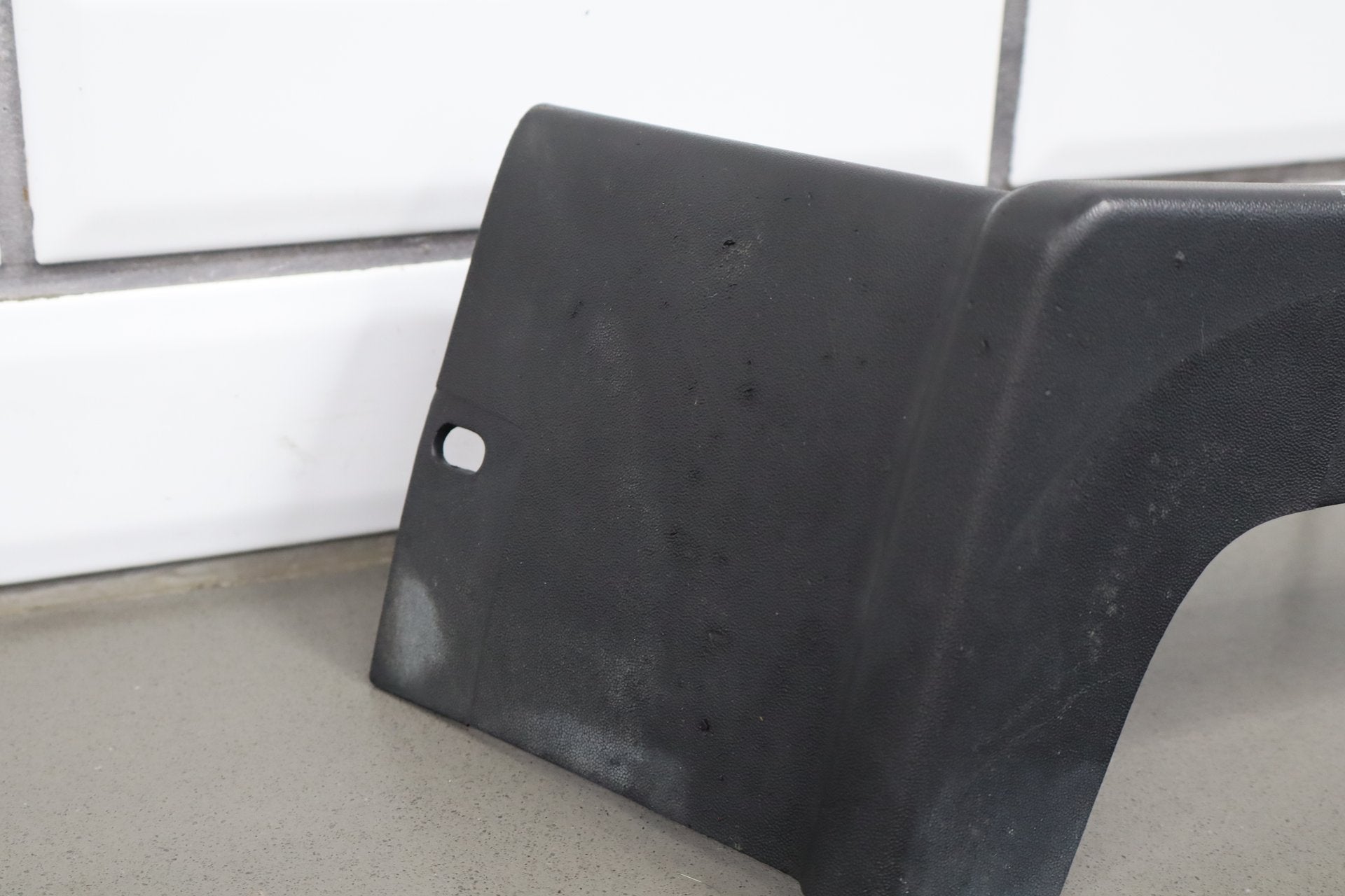2003-2009 Hummer H2- Driver Left Textured Fender Molding 15132309