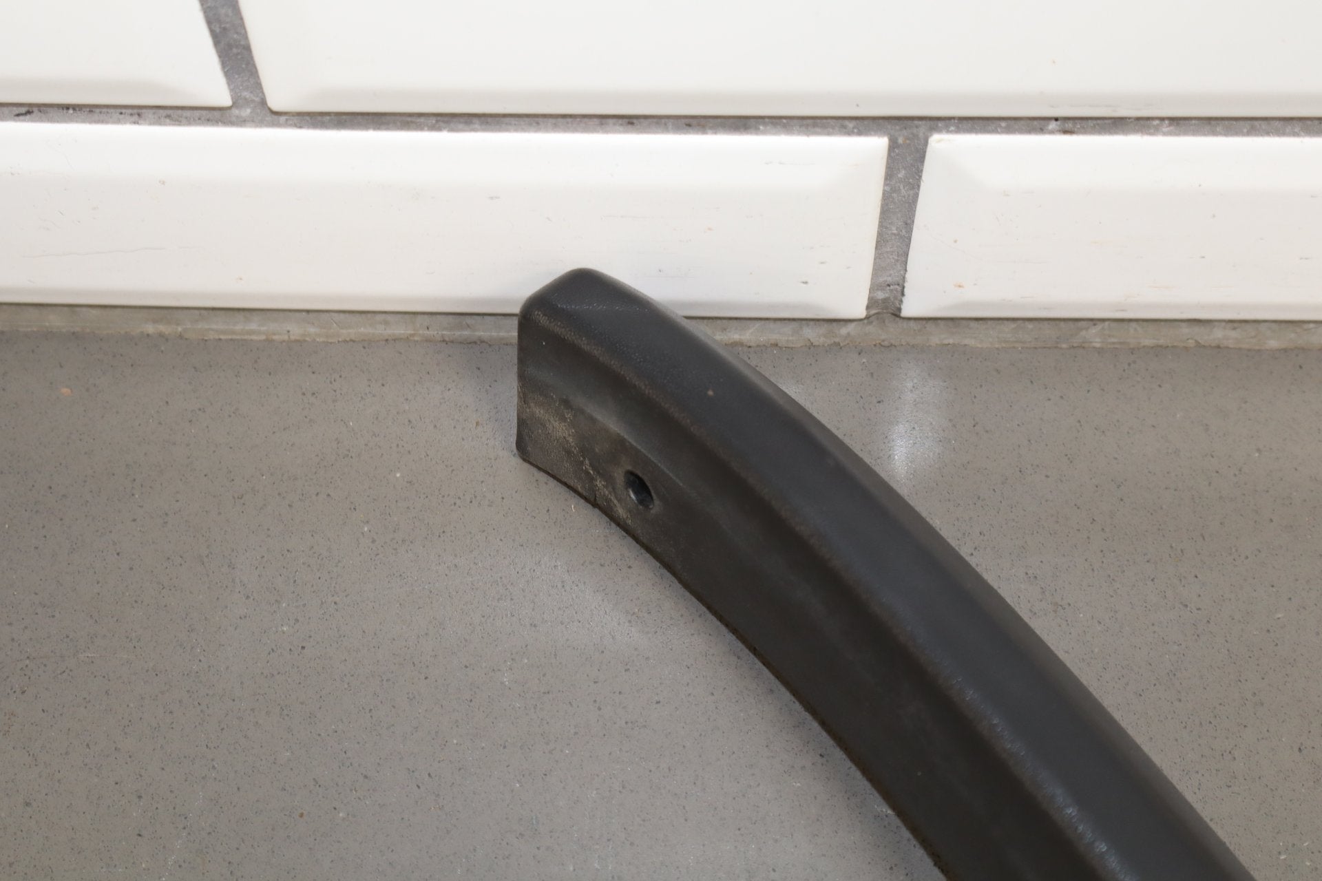 2003-2009 Hummer H2- Driver Left Textured Fender Molding 15132309