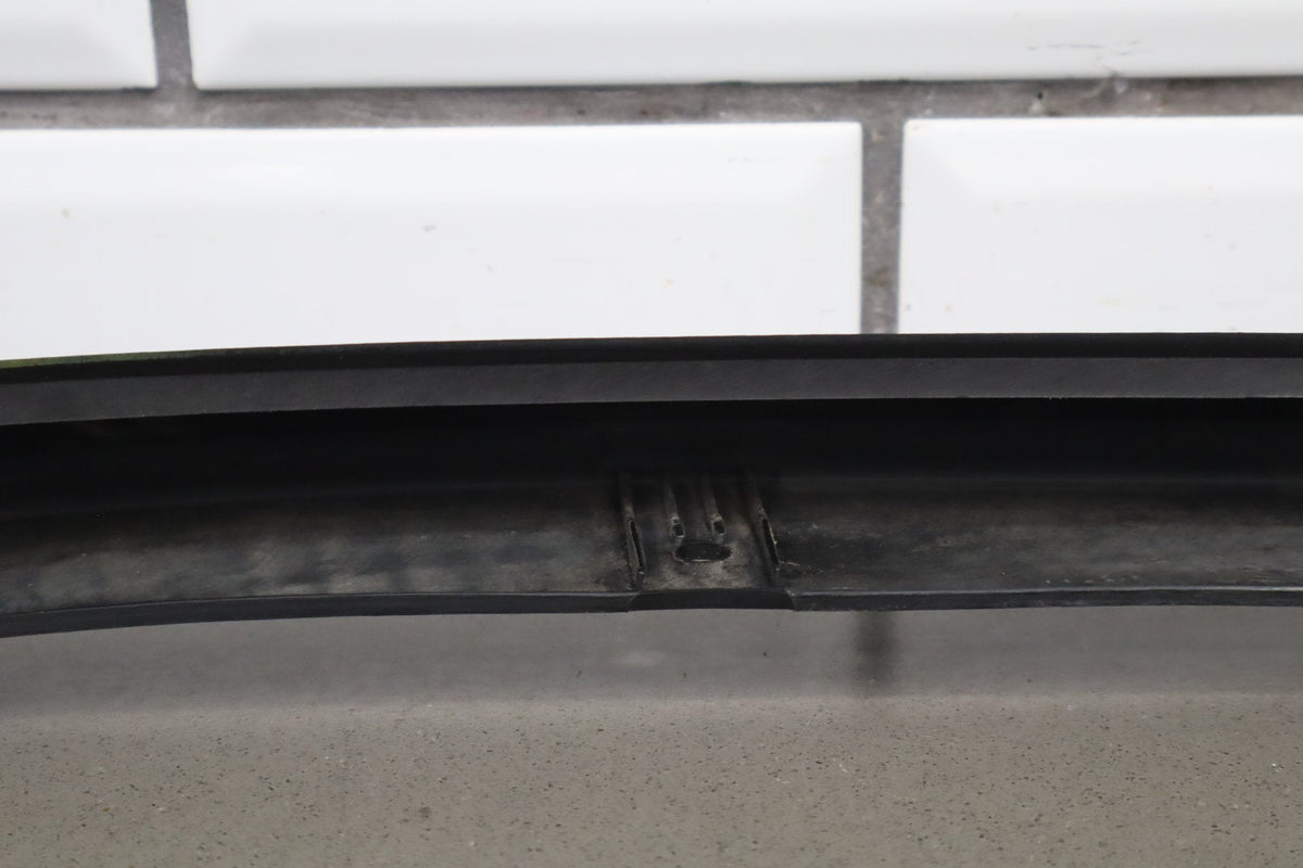 2003-2009 Hummer H2- Driver Left Textured Fender Molding 15132309