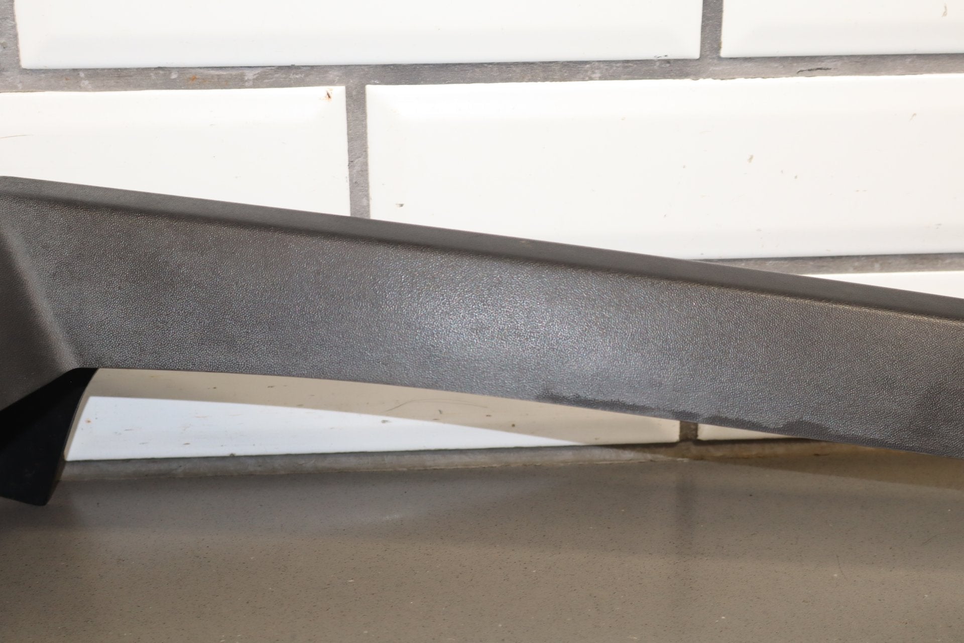 2003-2009 Hummer H2- Driver Left Textured Fender Molding 15132309