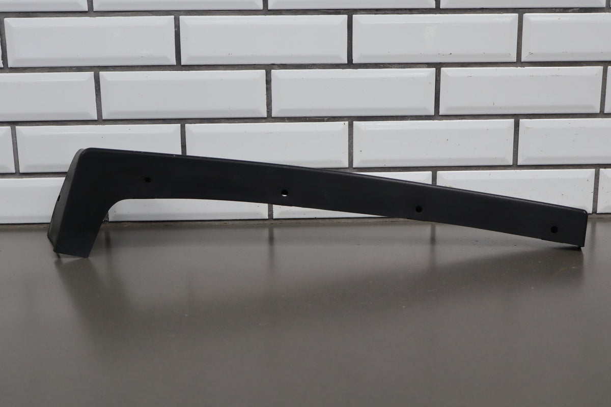 2003-2009 Hummer H2- Driver Left Textured Fender Molding 15132309