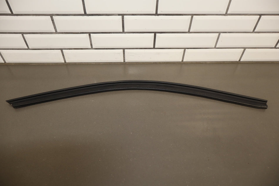2003-2009 Hummer H2-Driver Quarter Panel to Door Seal Misc 1