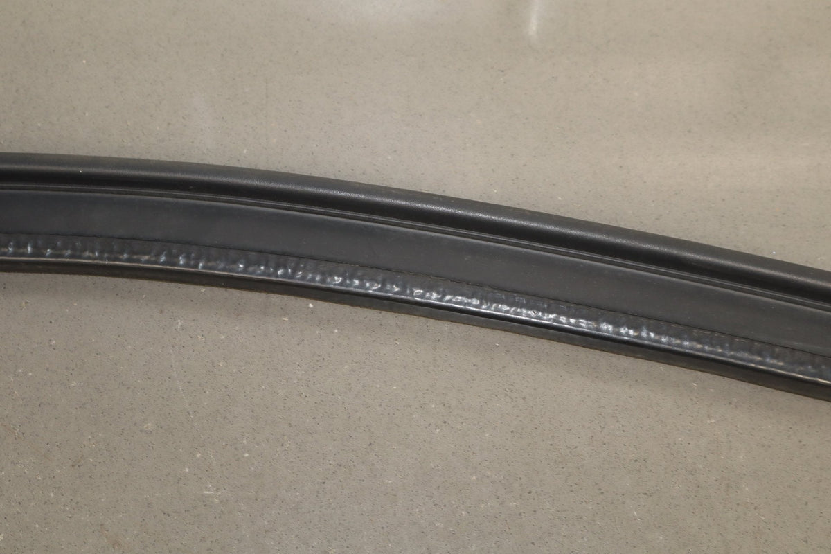2003-2009 Hummer H2-Driver Quarter Panel to Door Seal Misc 1