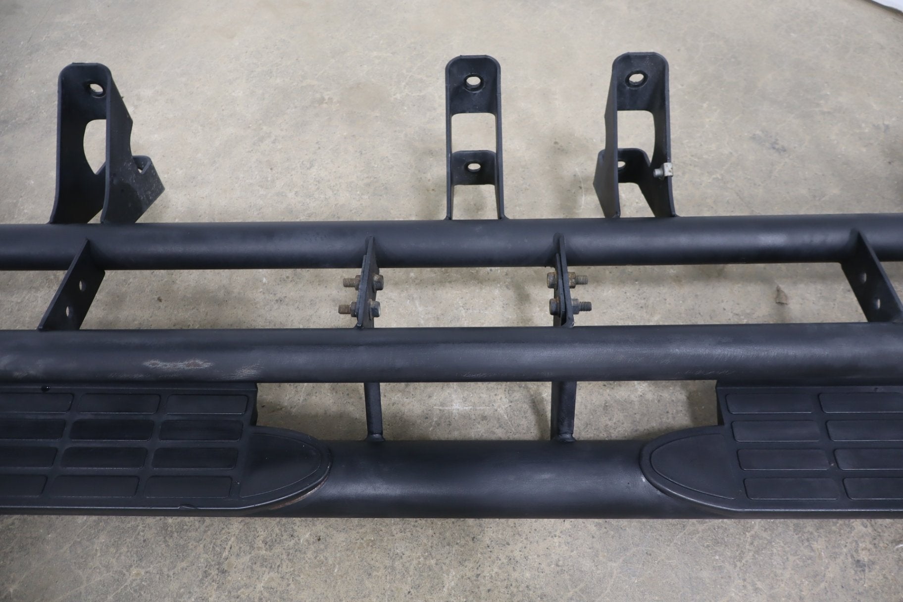 2003-2009 Hummer H2 Driver Rock Rail Running Board- OEM 15172444