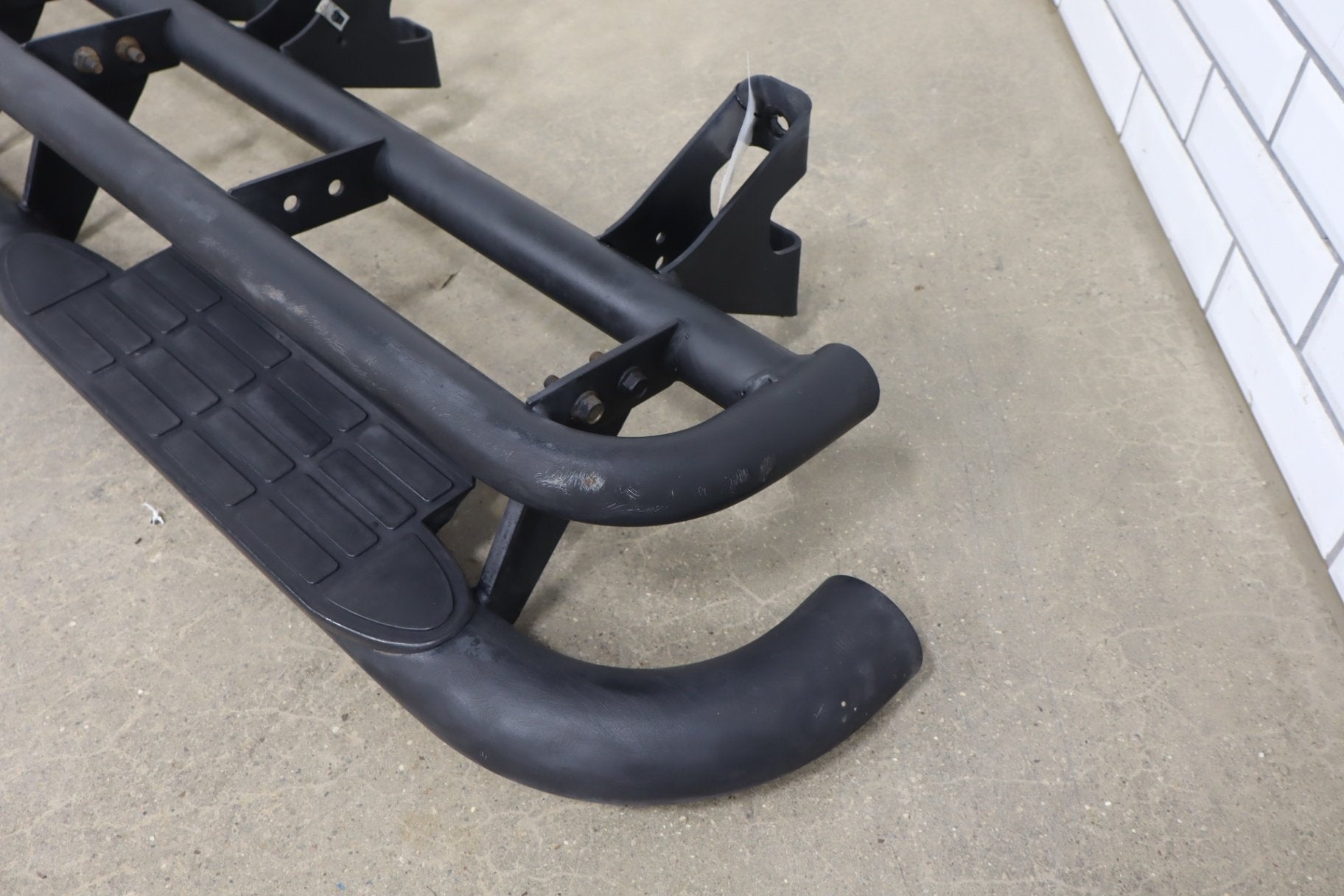 2003-2009 Hummer H2 Driver Rock Rail Running Board- OEM 15172444