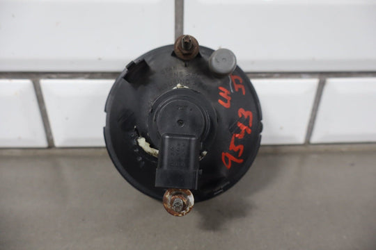 2003 - 2009 Hummer H2 Fog Lamp - Fits Left or Right 15258697