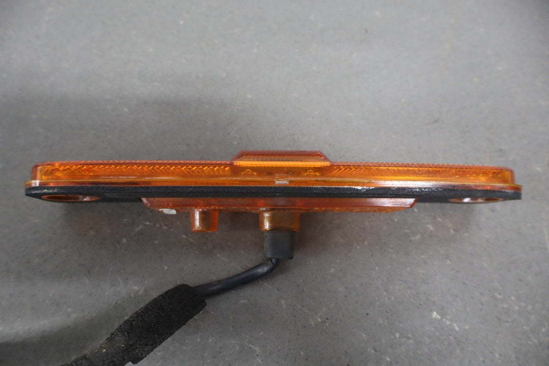 2003 - 2009 Hummer H2 Front Amber LED Side Marker Light/Lamp Fits Right or Left