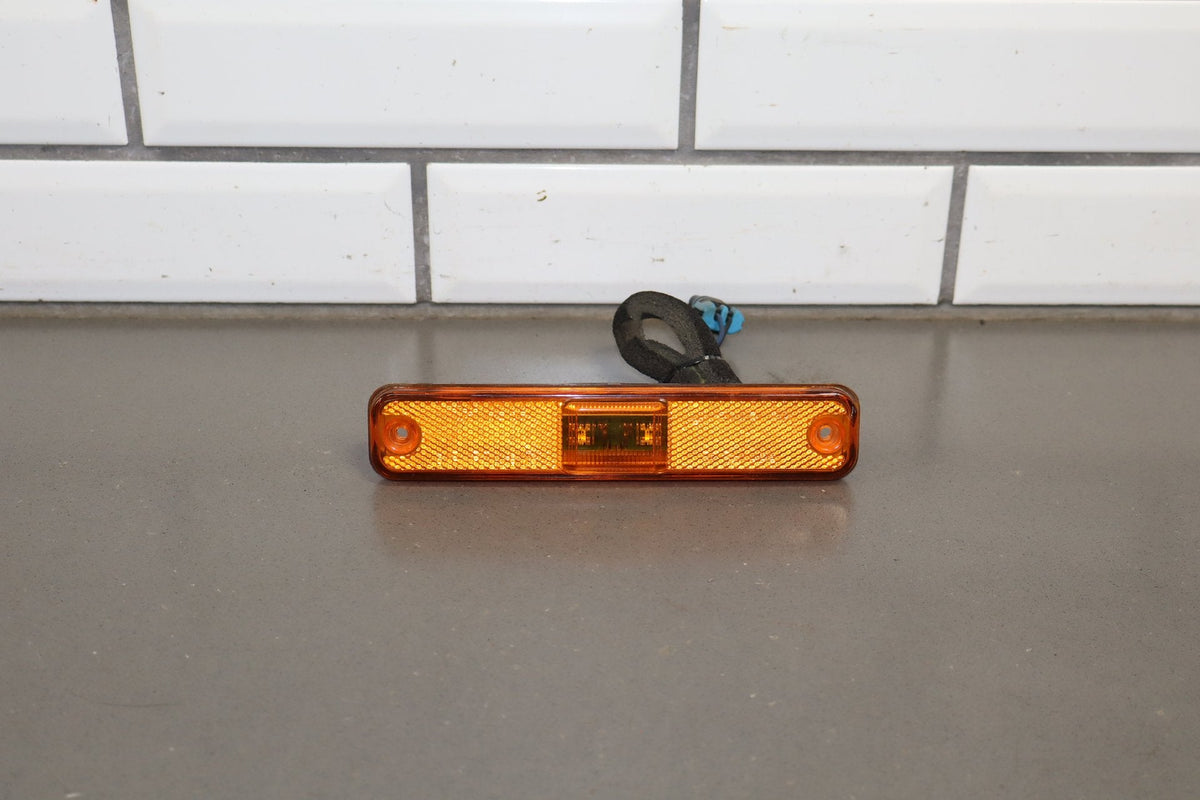 2003-2009 Hummer H2 Front Amber LED Side Marker Light/Lamp Fits Right or Left