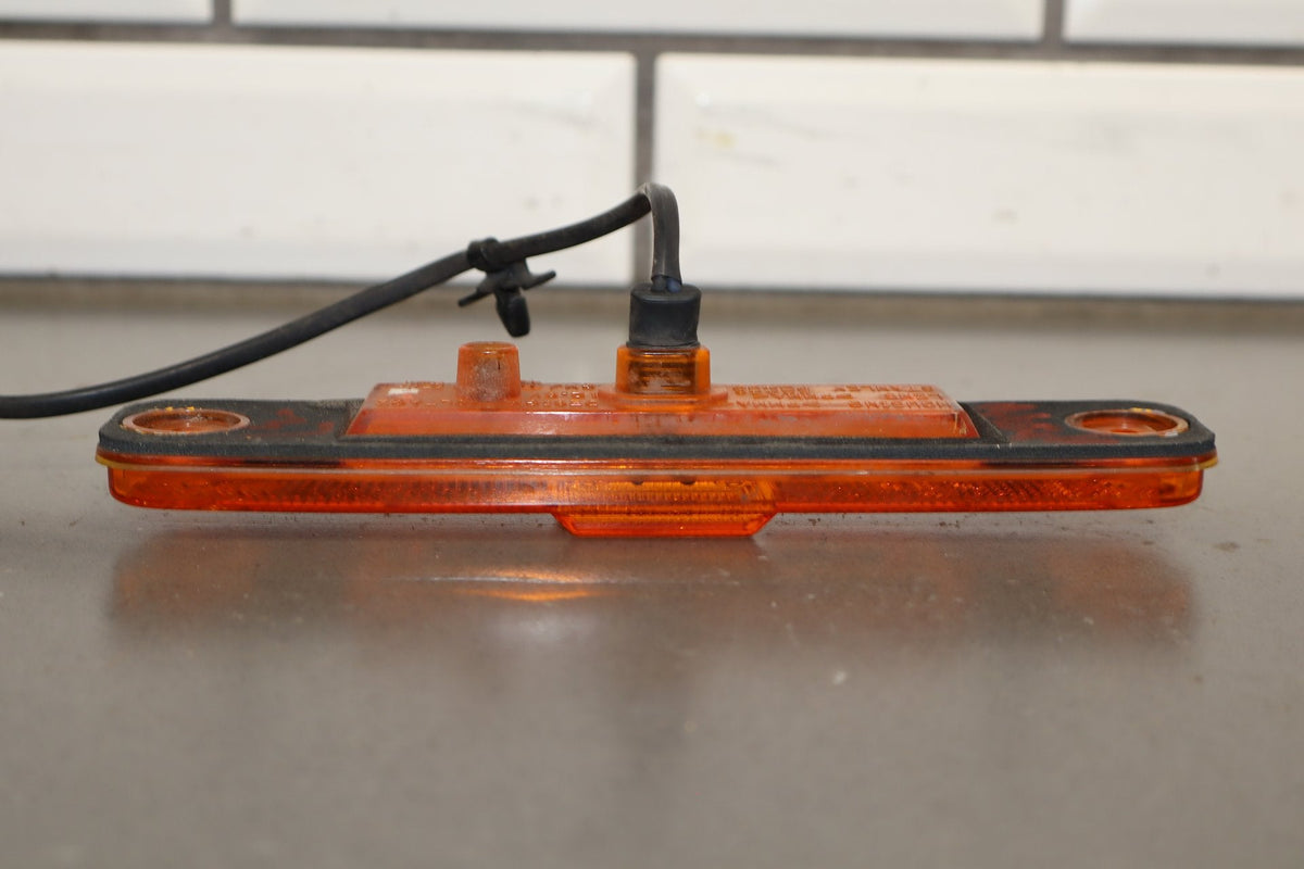 2003-2009 Hummer H2 Front Amber LED Side Marker Light/Lamp Fits Right or Left