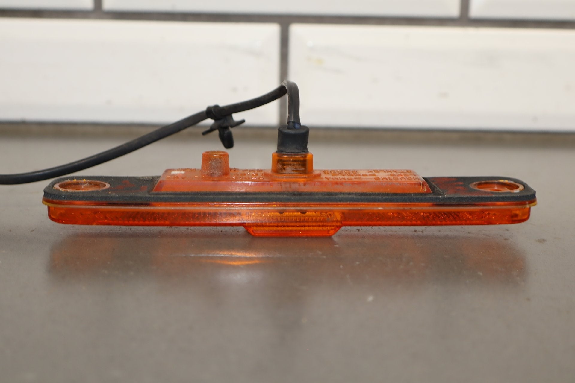 2003-2009 Hummer H2 Front Amber LED Side Marker Light/Lamp Fits Right or Left