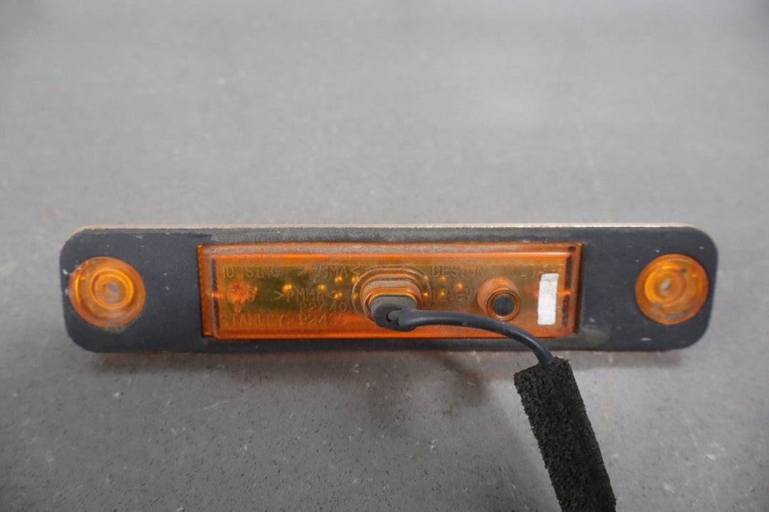 2003 - 2009 Hummer H2 Front Amber LED Side Marker Light/Lamp Fits Right or Left