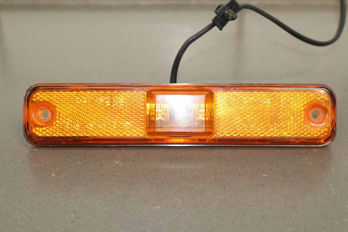 2003-2009 Hummer H2 Front Amber LED Side Marker Light/Lamp Fits Right or Left