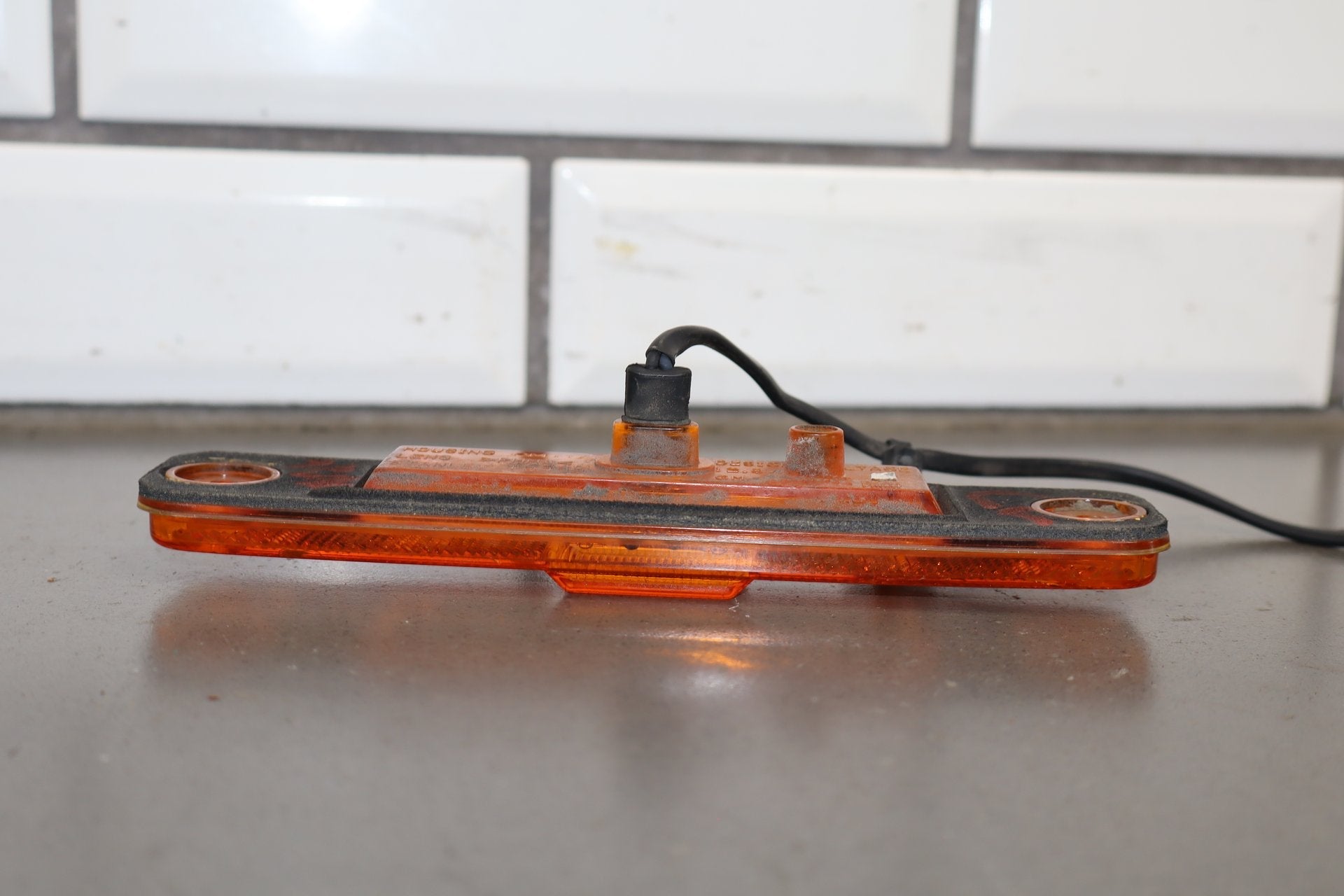 2003-2009 Hummer H2 Front Amber LED Side Marker Light/Lamp Fits Right or Left